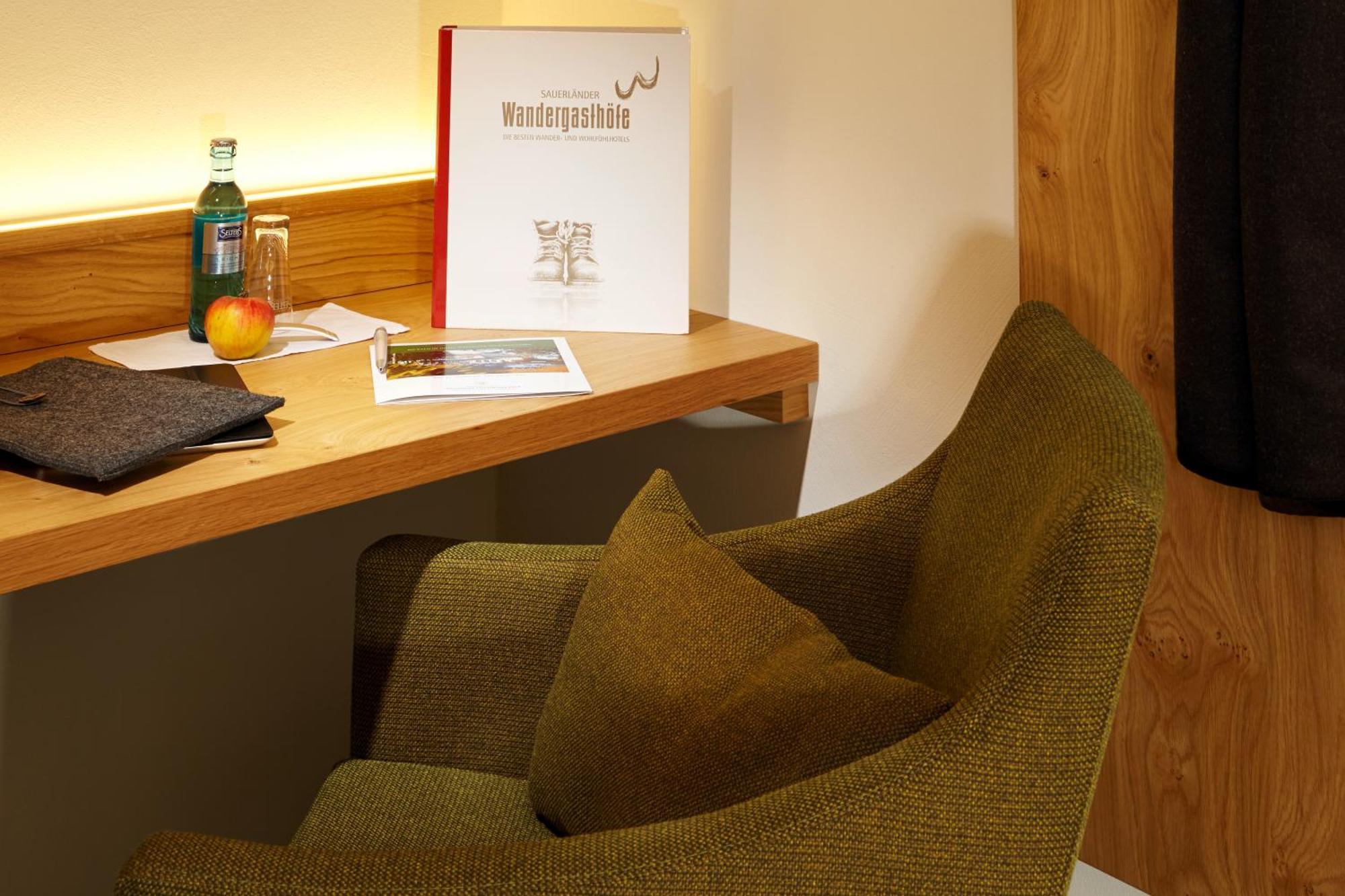 Hotel Waldhaus Foeckinghausen Bestwig Bilik gambar